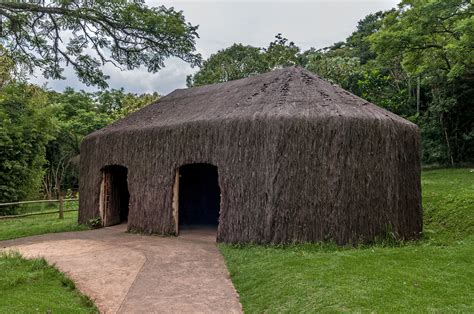  Making Buildings Talk: Explorations in Brazilian Vernacular Architecture - A Symphony of Space and Story