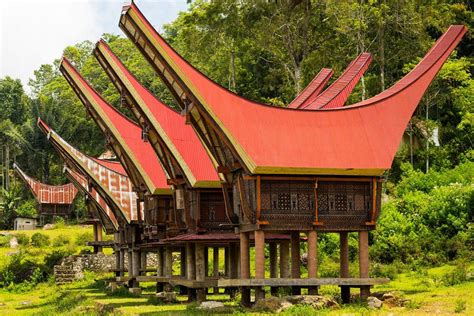  Ornamenting the Vernacular: A Journey Through Indonesian Architectural Traditions!